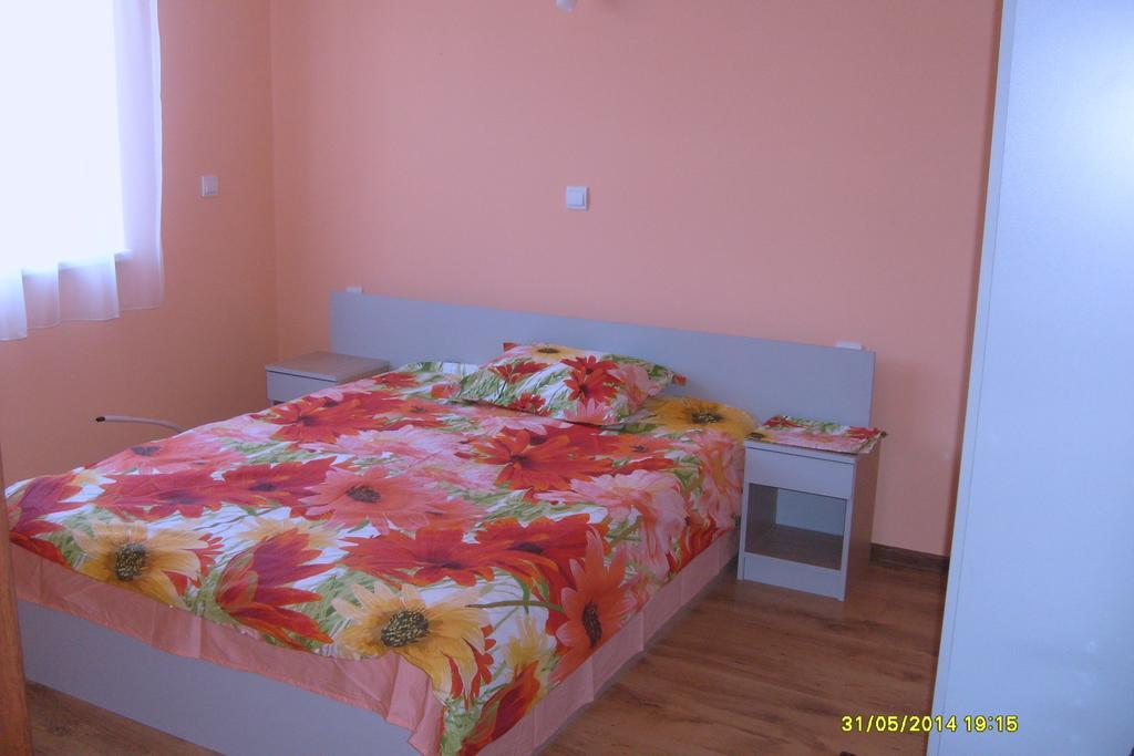 Guest Rooms Mihaylovi Pavel Banya Room photo